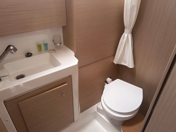 Beneteau Oceanis 37.1 | Piperi