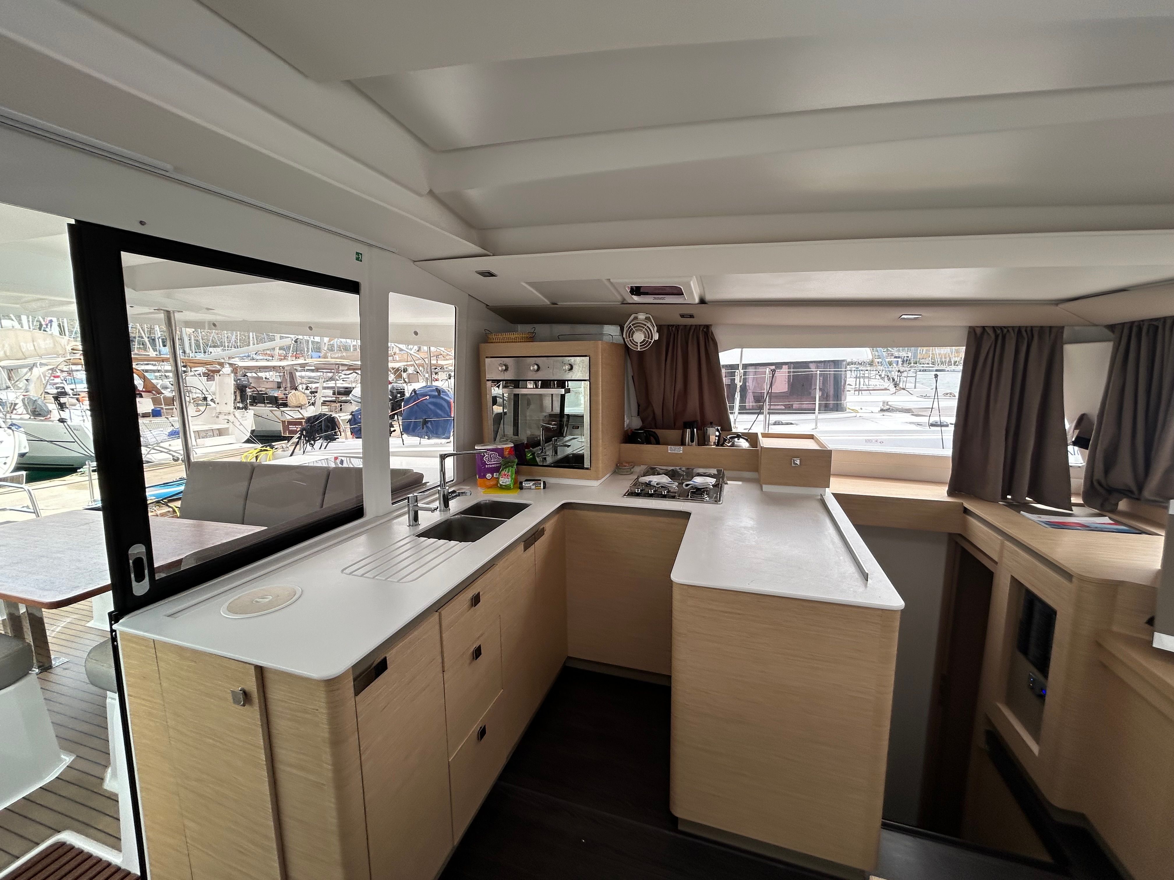 Fountaine Pajot Astrea 42 | Mae Fee