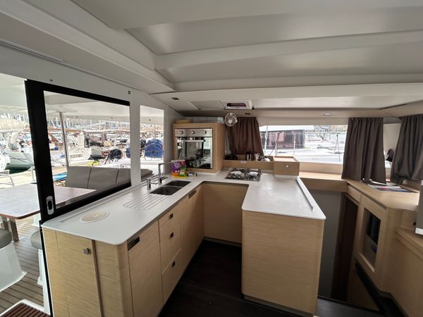 Fountaine Pajot Astrea 42 | Mae Fee