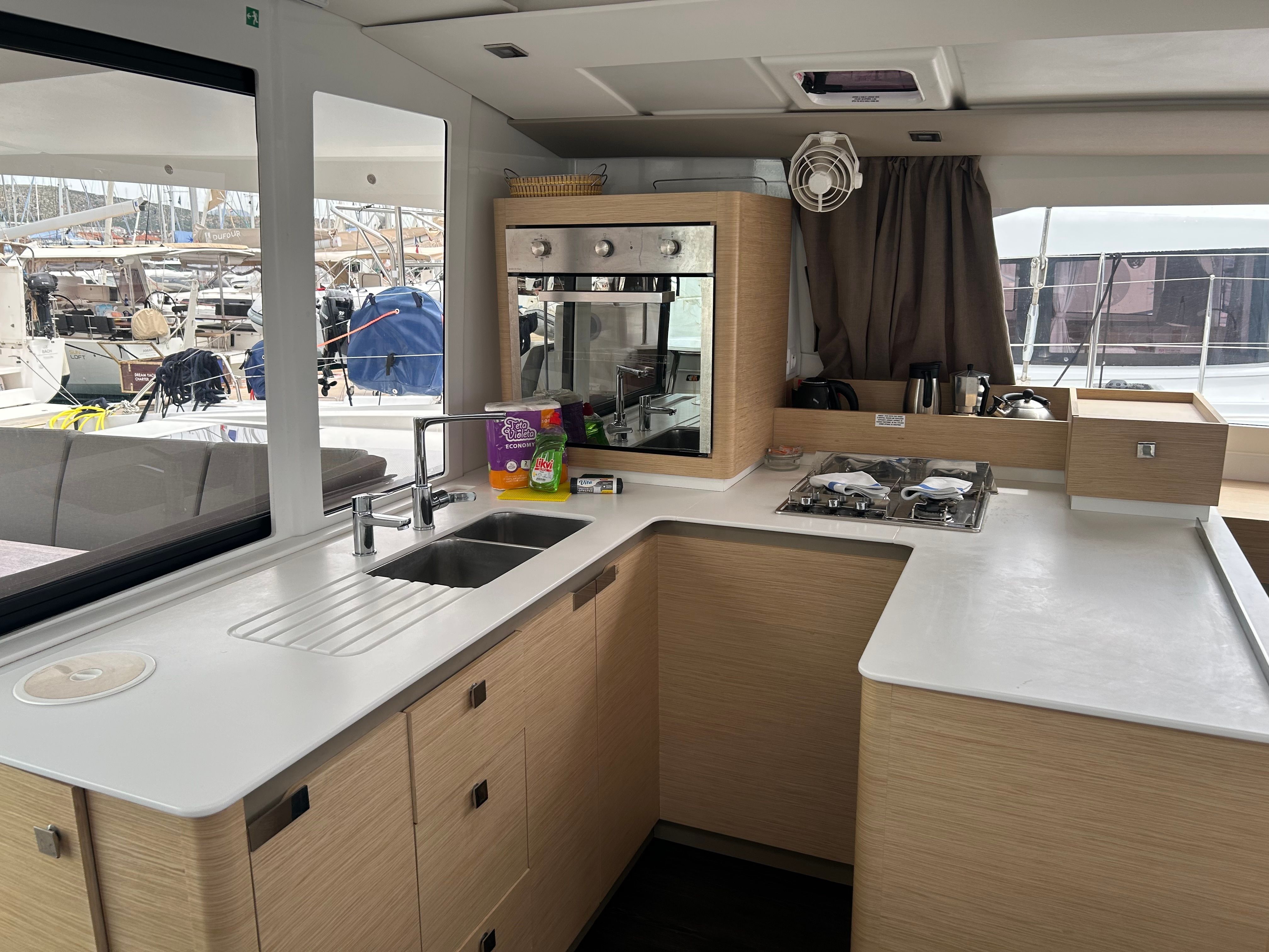 Fountaine Pajot Astrea 42 | Mae Fee