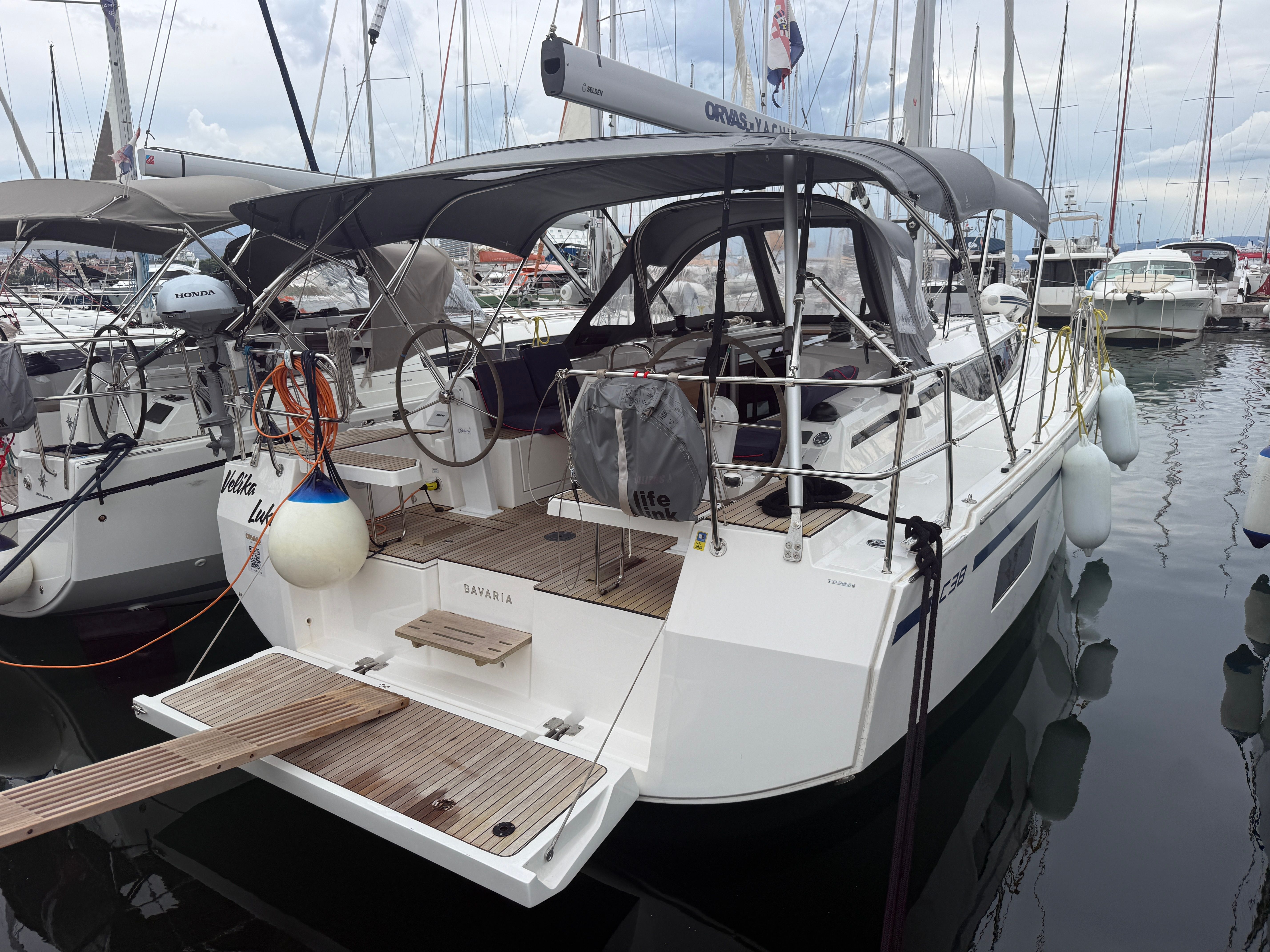 Bavaria C38 | Velika Luka