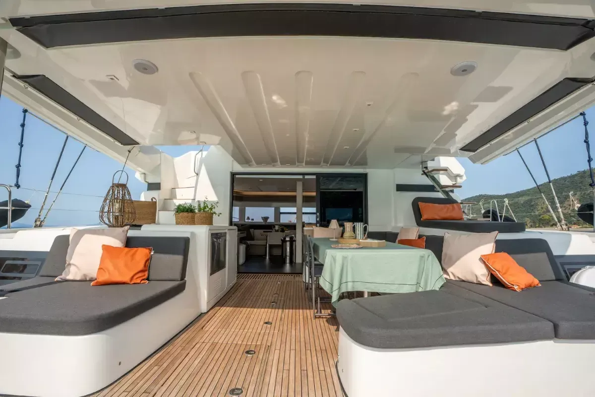 Lagoon 55 | Vega