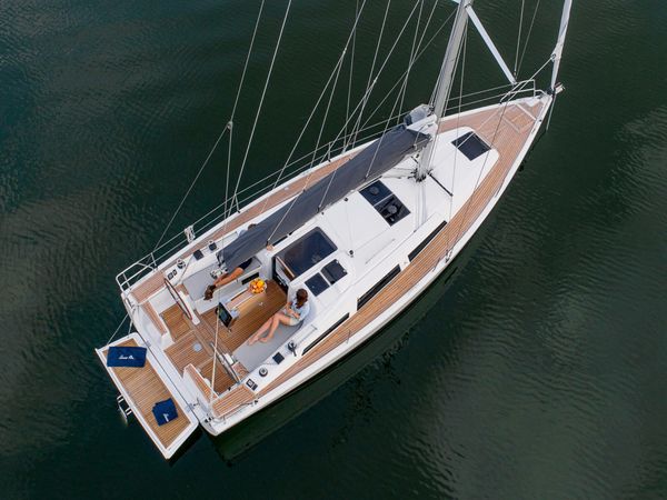 Hanse 348 | Nineteen