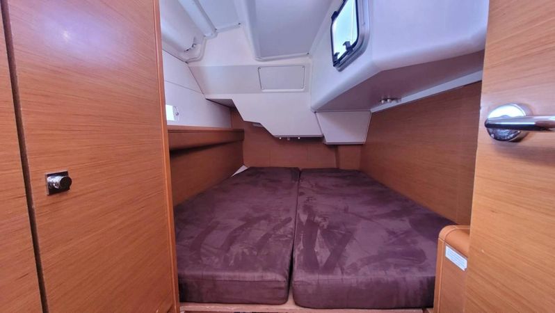 Jeanneau Sun Odyssey 379 | Grenat