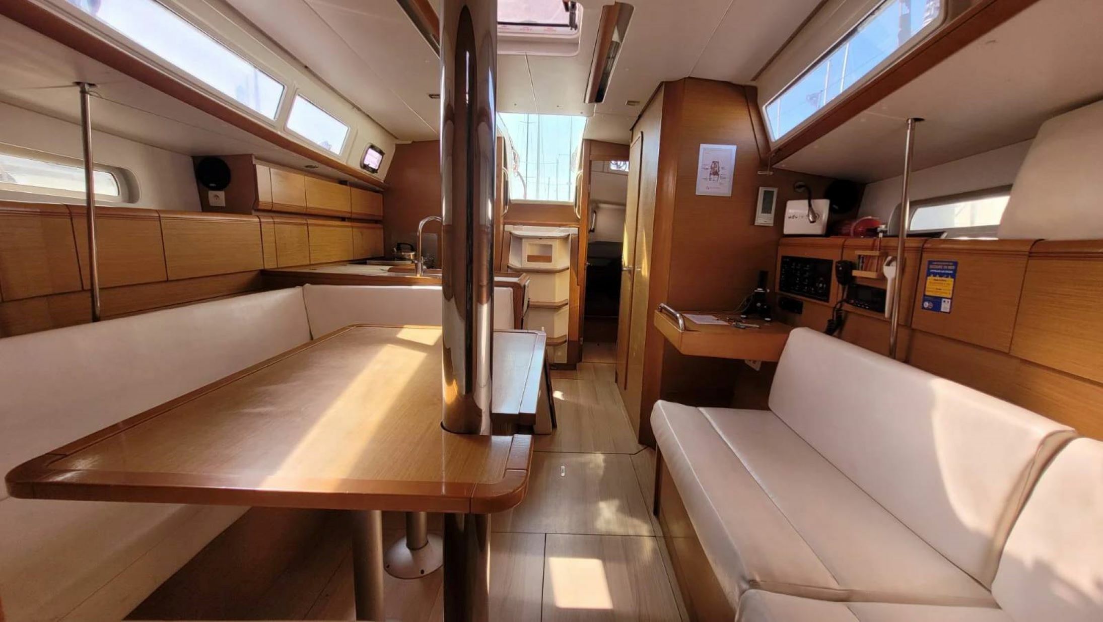 Jeanneau Sun Odyssey 379 | Grenat