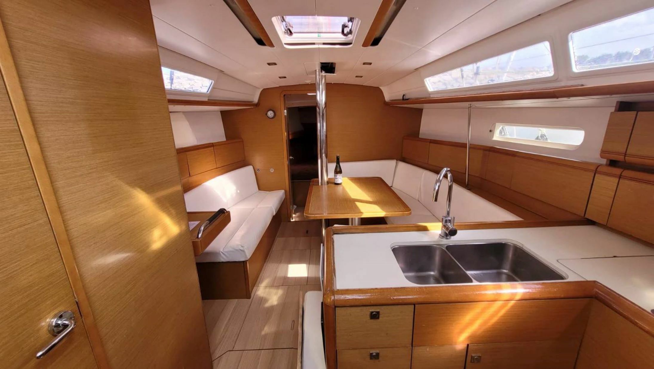 Jeanneau Sun Odyssey 379 | Grenat