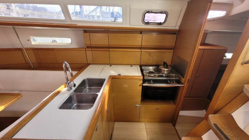 Jeanneau Sun Odyssey 379 | Grenat