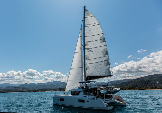 Lagoon 42 | Almalu