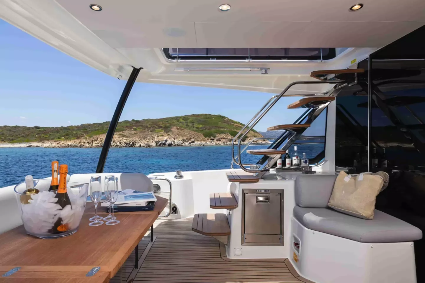 Jeanneau Prestige 48 | Wakawaka