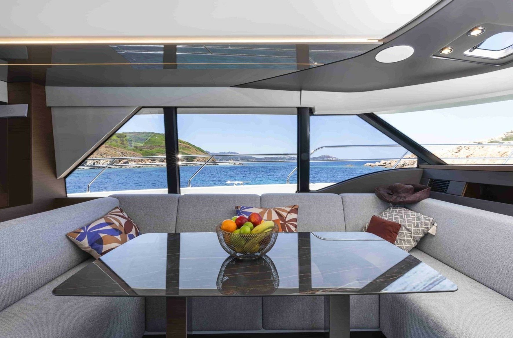 Jeanneau Prestige 48 | Wakawaka