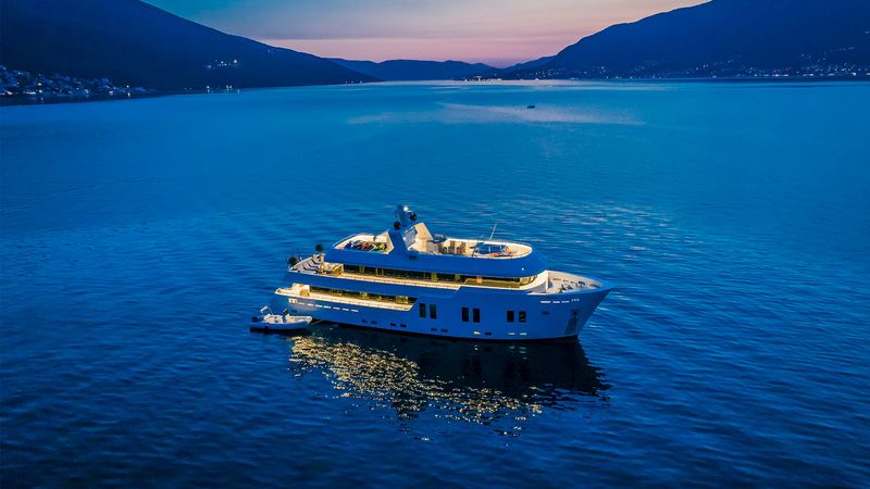 Custom Built 111 | Apna