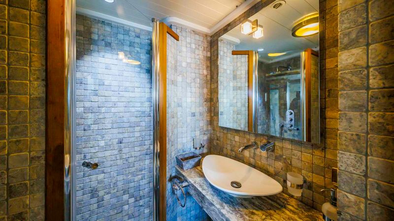 Custom Built 111 | Apna