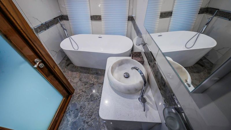 Custom Built 111 | Apna