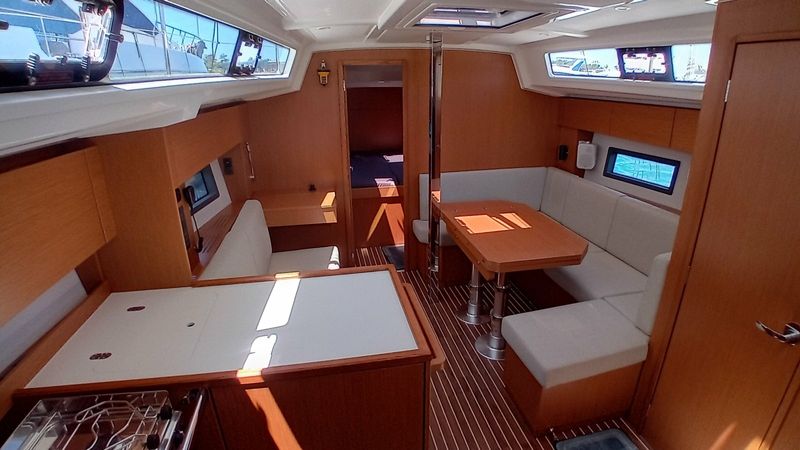 Bavaria C38 | Galini