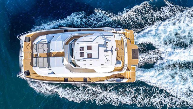 Aquila 54 | By My Side