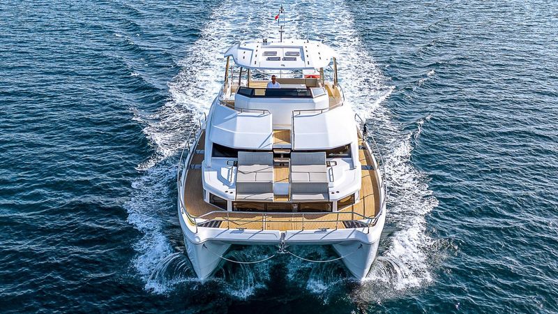 Aquila 54 | By My Side