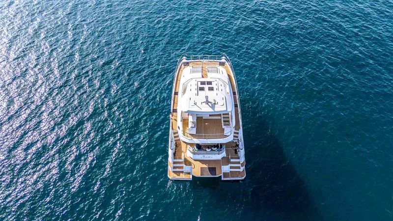 Aquila 54 | By My Side