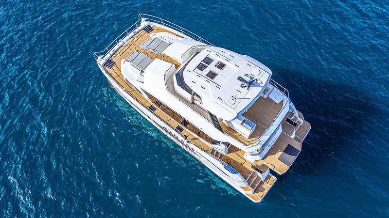 Aquila 54 | By My Side