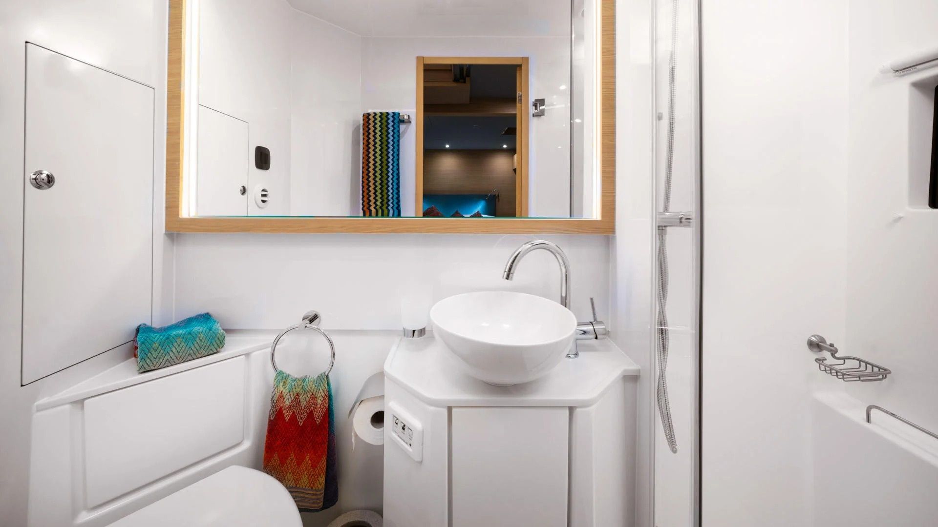 Aquila 54 | By My Side