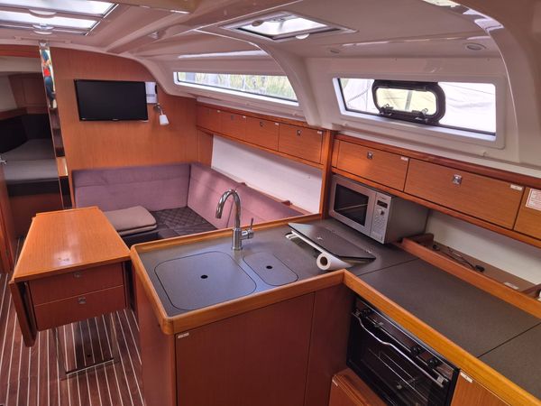 Bavaria Cruiser 37 | Seenixe