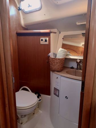 Jeanneau Sun Odyssey 45 | Nala