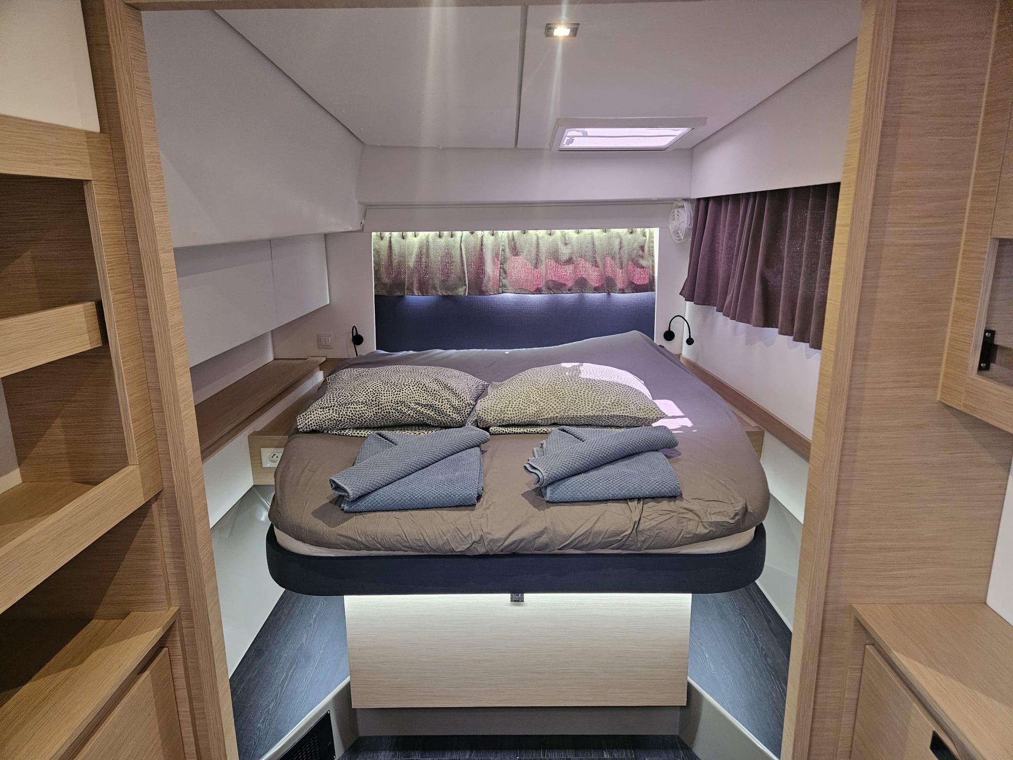 Fountaine Pajot Elba 45 | Protea