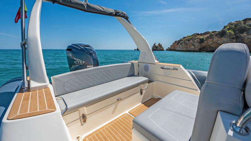 Capelli Tempest 850 | Day Sea