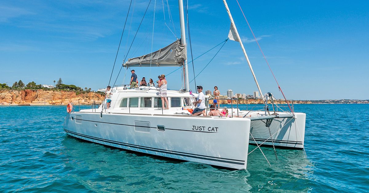 Lagoon Cat Catamaran Lagoon 440 Just Cat for rent - Portugal | Boataround