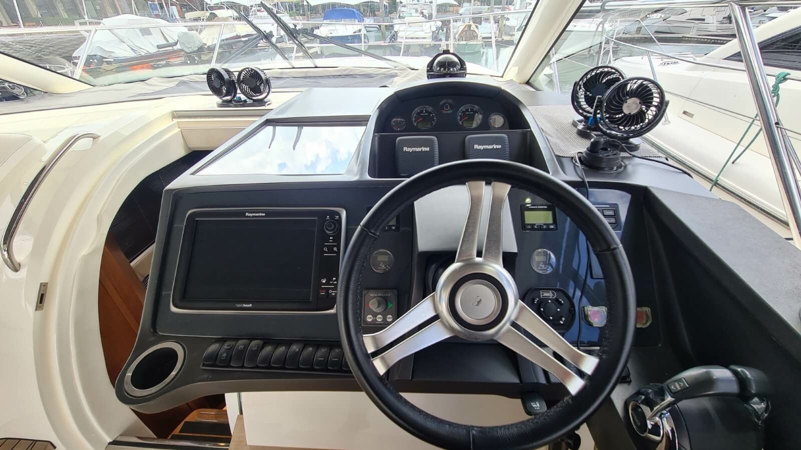 Princess V39 | Sundance