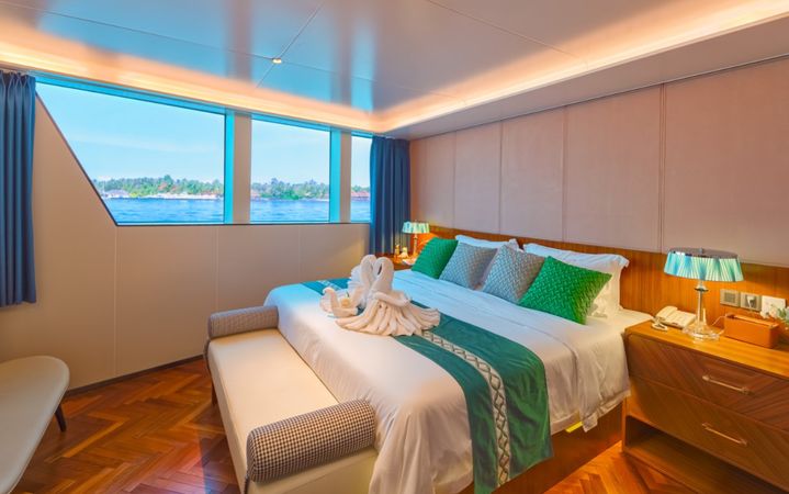 Custom Built 183 | White Pearl