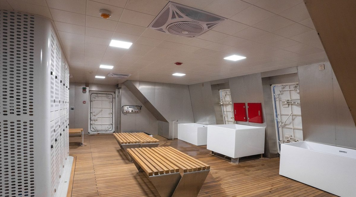 Custom Built 183 | White Pearl