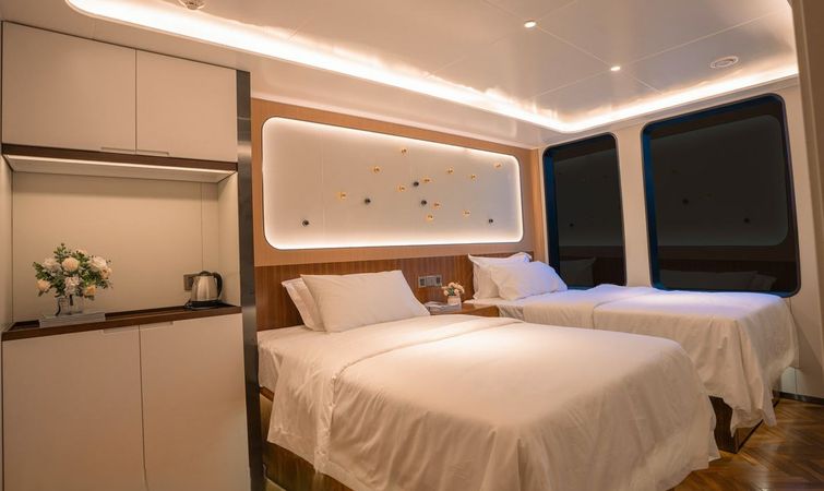 Custom Built 183 | White Pearl