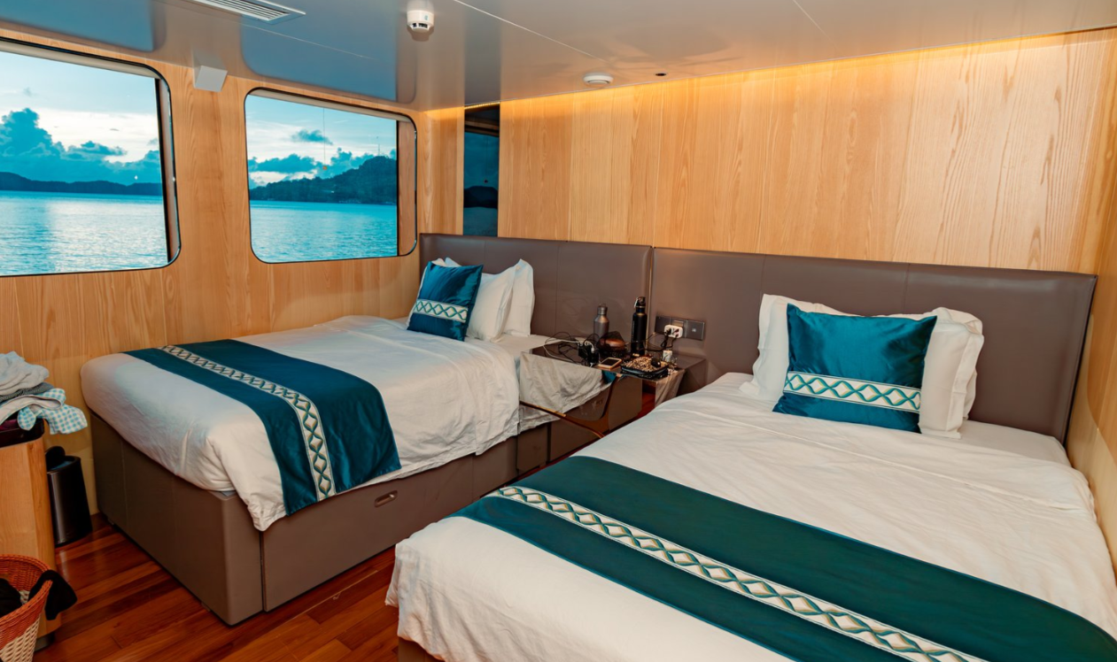 Custom Built 153 | Black Pearl