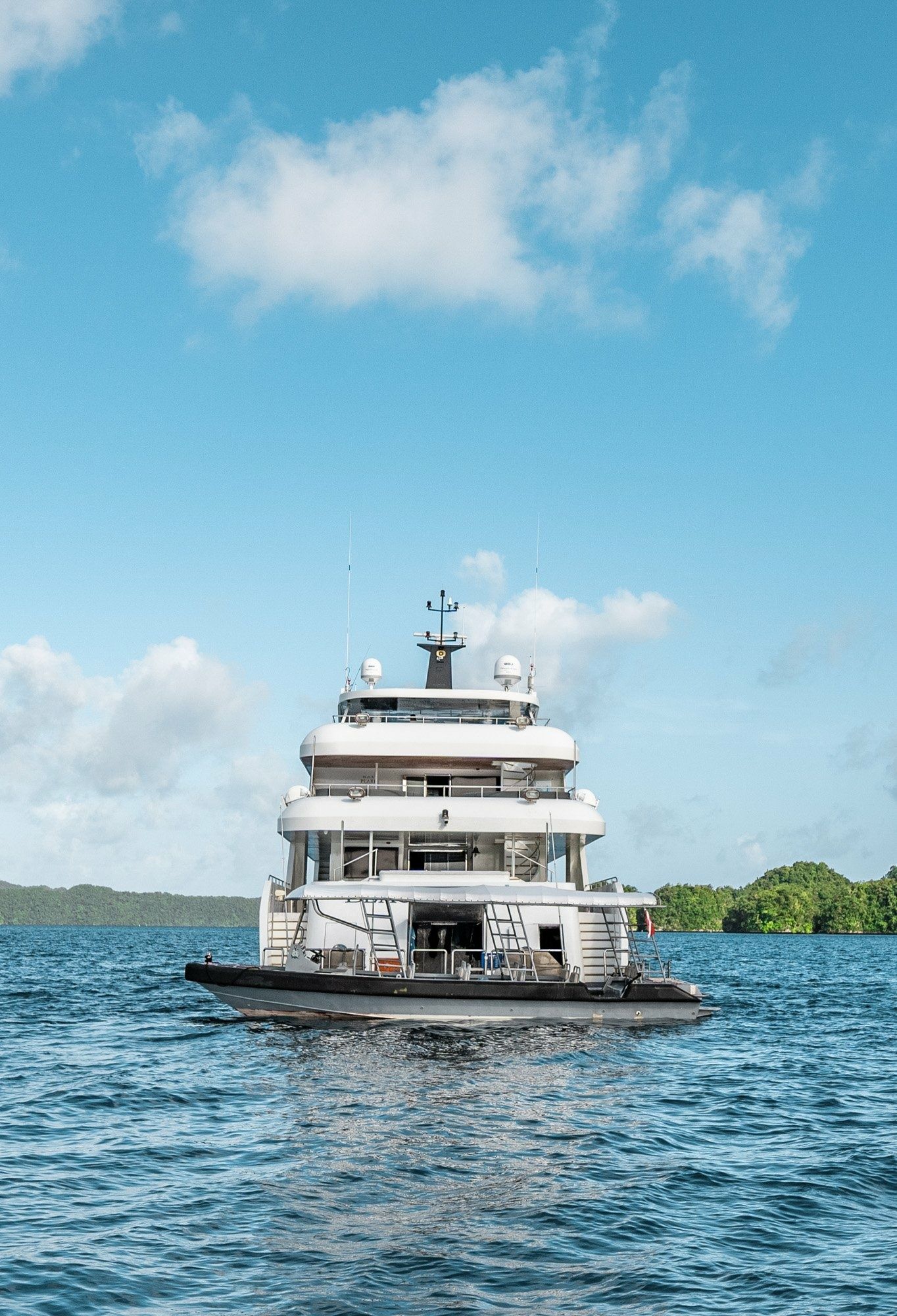 Custom Built 153 | Black Pearl