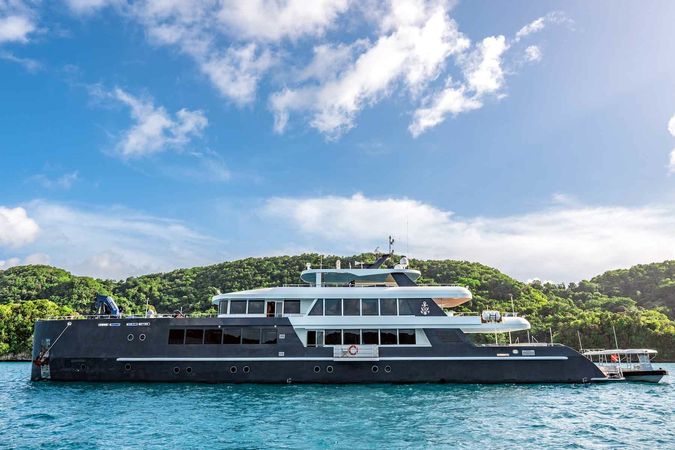 Custom Built 153 | Black Pearl