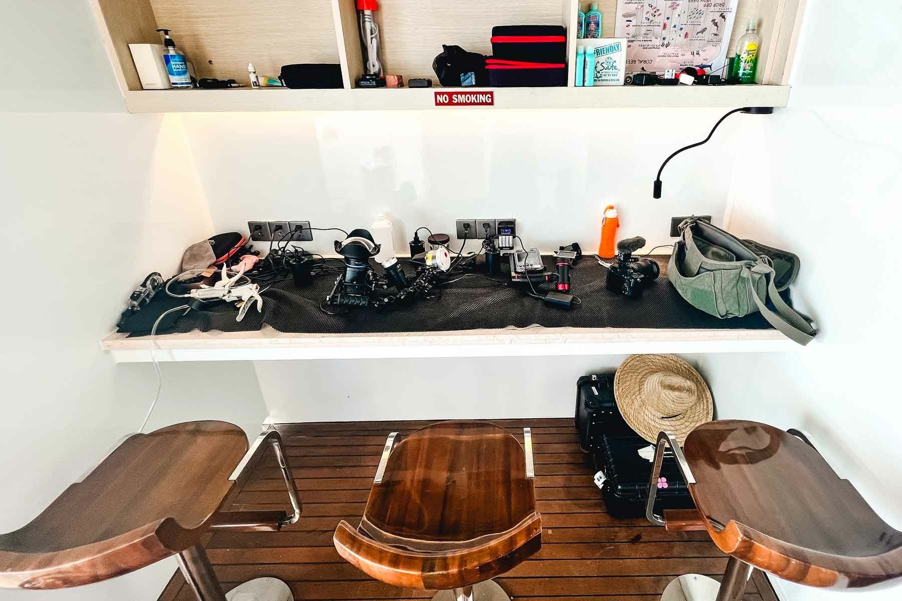 Custom Built 153 | Black Pearl