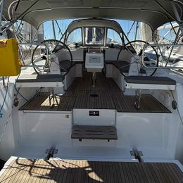 Bavaria C38 | The Cat