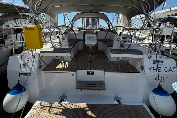Bavaria C38 | The Cat