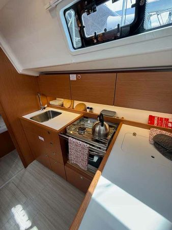 Bavaria C38 | The Cat