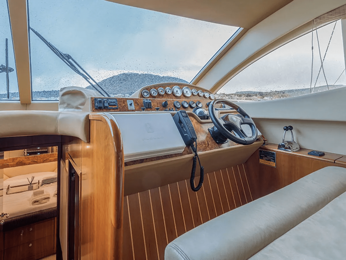 Gulf Craft Majesty 50F | MnF