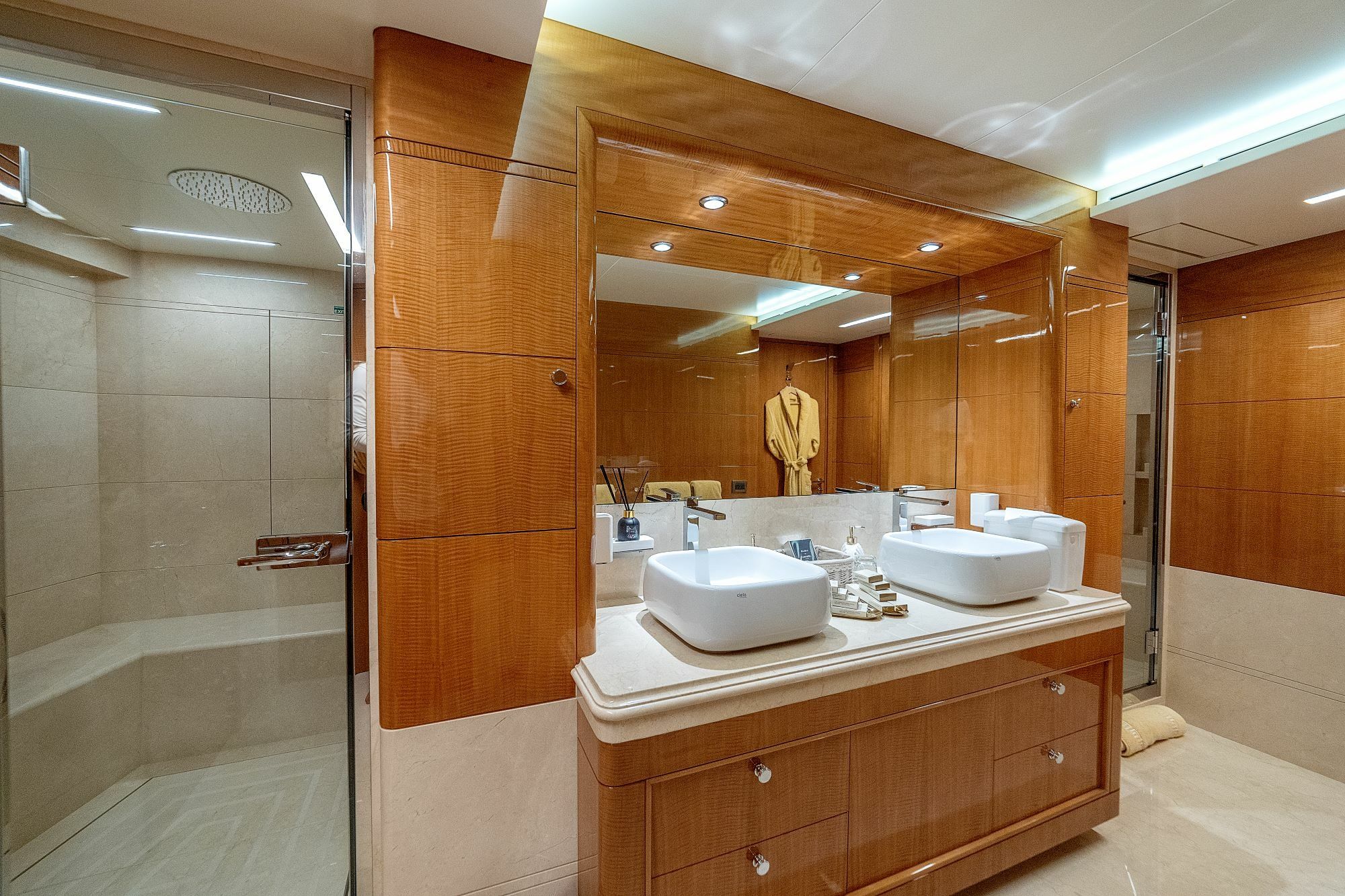 Benetti Classic | Asia Poseidon