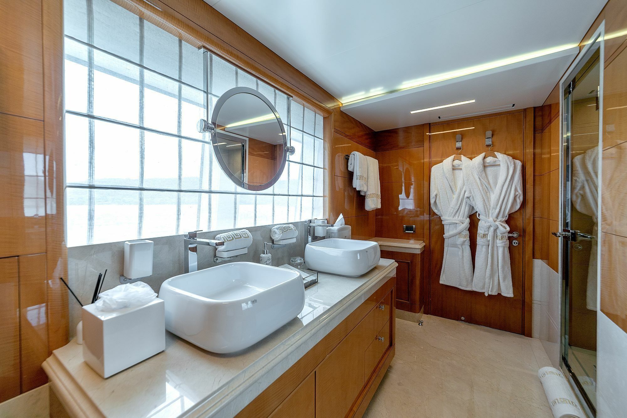 Benetti Classic | Asia Poseidon