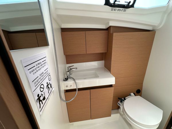 Jeanneau Sun Odyssey 380 | SSY-03