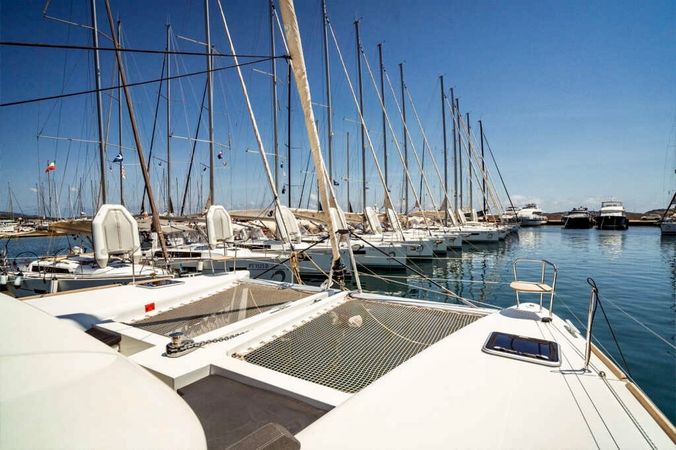 Lagoon 450 F | EmoSEAon
