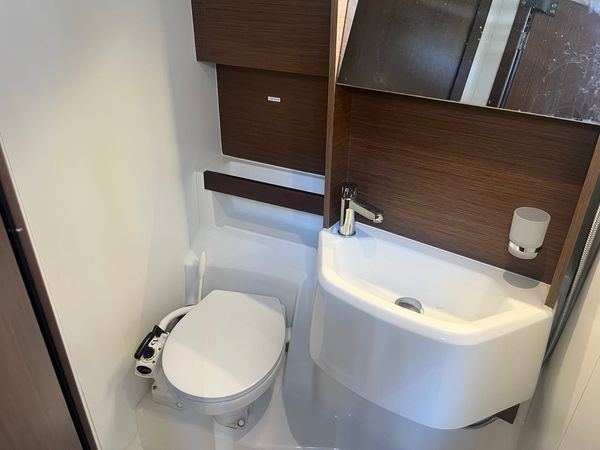 Beneteau Oceanis 51.1 | Moscatel