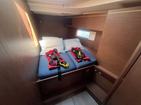 Beneteau Oceanis 51.1 | Moscatel