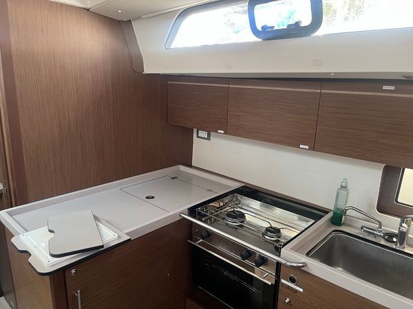 Beneteau Oceanis 51.1 | Moscatel