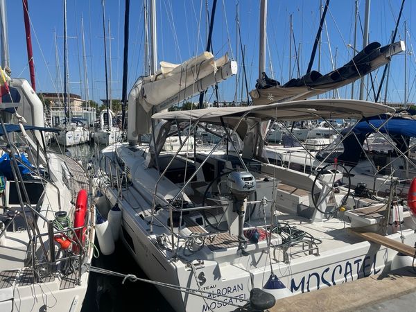 Beneteau Oceanis 51.1 | Moscatel