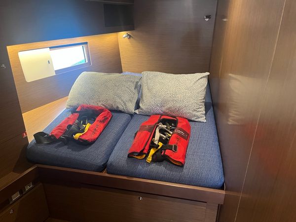 Beneteau Oceanis 51.1 | Aperol