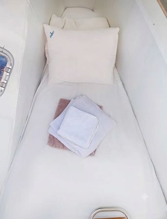 Bali 4.8 | Luna 2